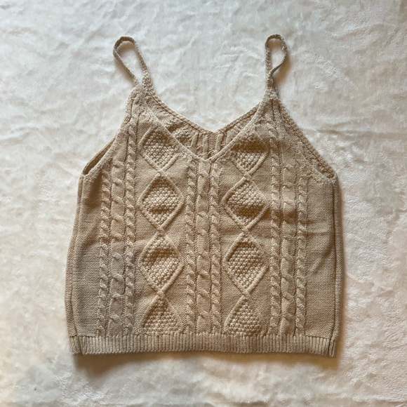 Forever 21 Size Medium Soft Crochet Sweater Tank Top NEW w/ Tag  Beige/light tan - Picture 6 of 8